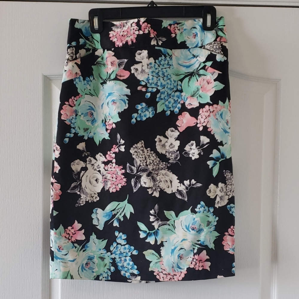 Floral Pencil Skirt